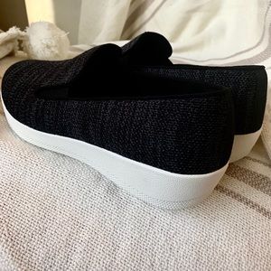 FitFlop Superskate ÜBERKNIT™ Loafer
Size 8.